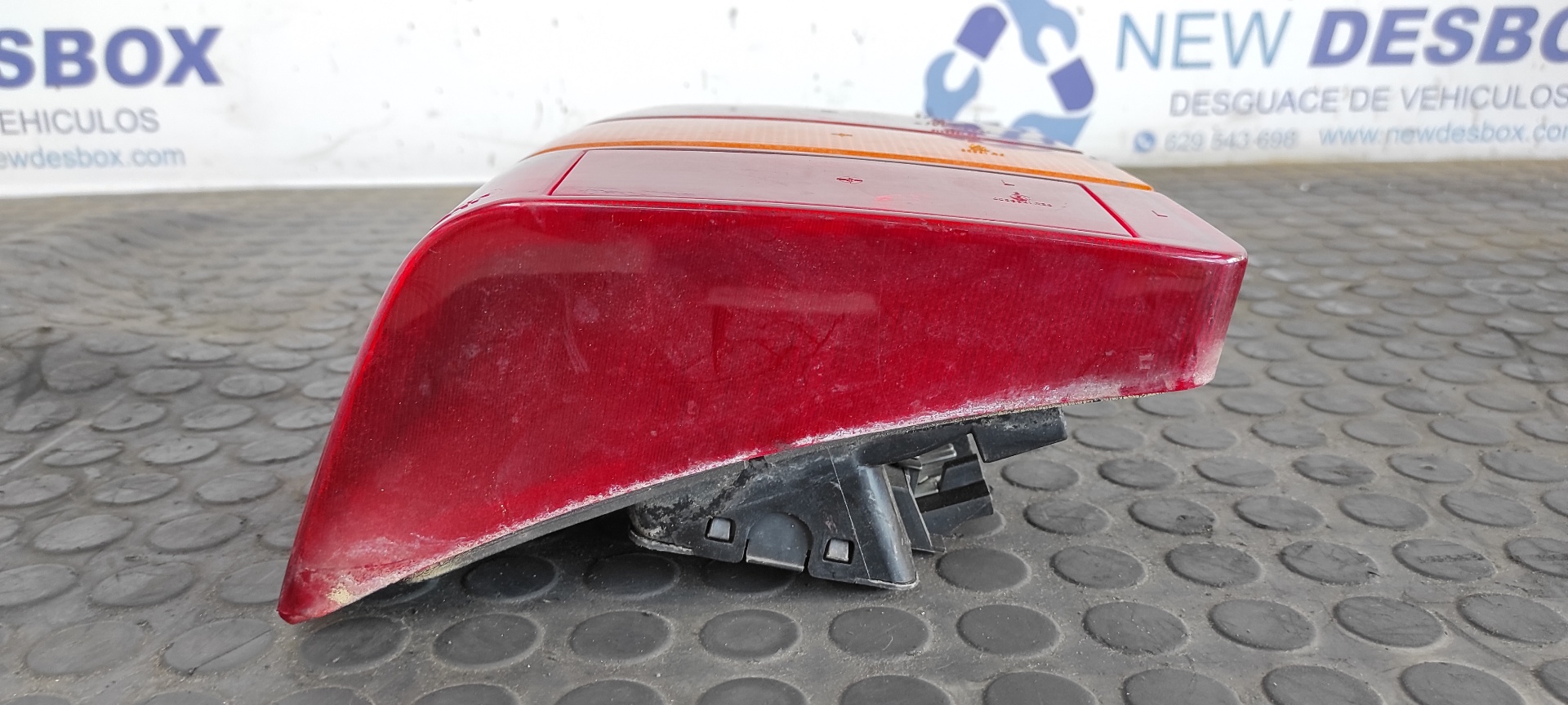 PILOTO TRASERO IZQUIERDO SEAT IBIZA - vista 2