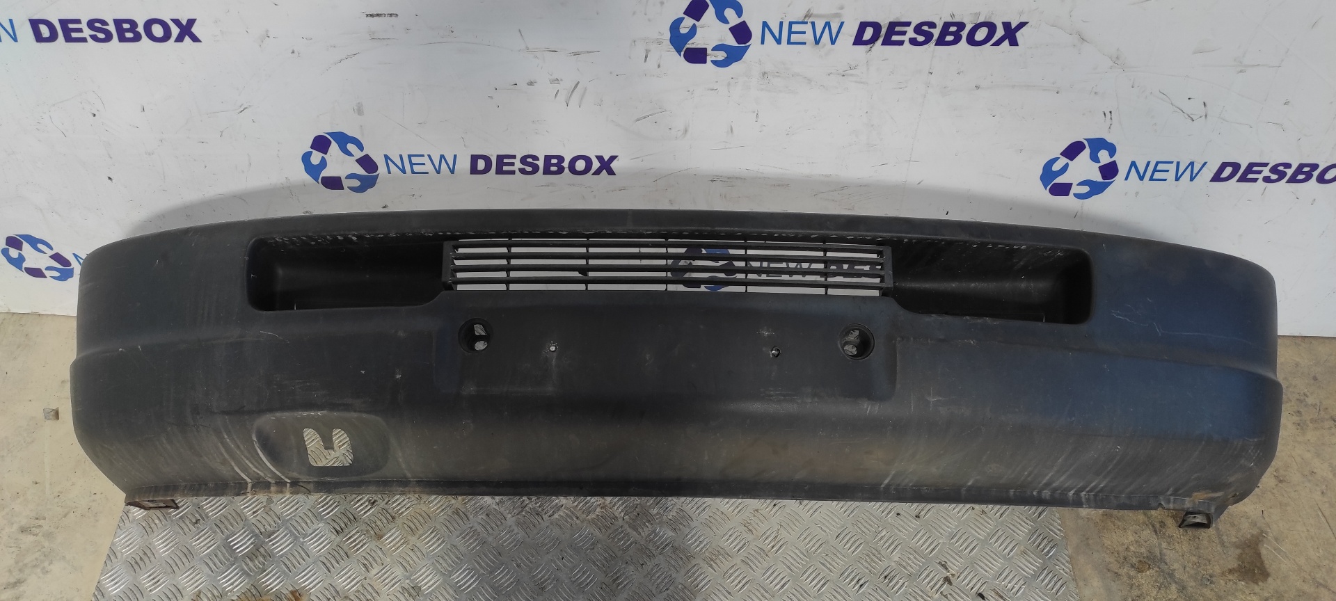 PARAGOLPES DELANTERO VOLKSWAGEN LT CAJA ABIERTA (MOD. 1997)