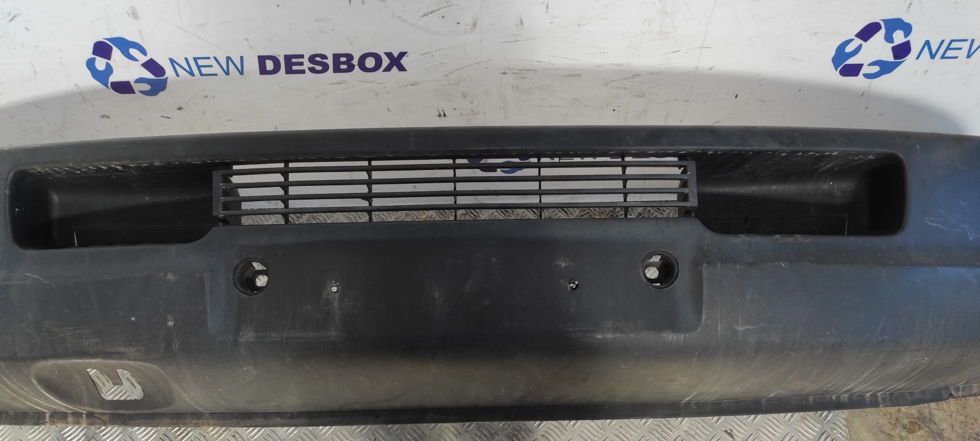 PARAGOLPES DELANTERO VOLKSWAGEN LT CAJA ABIERTA (MOD. 1997) - vista 5