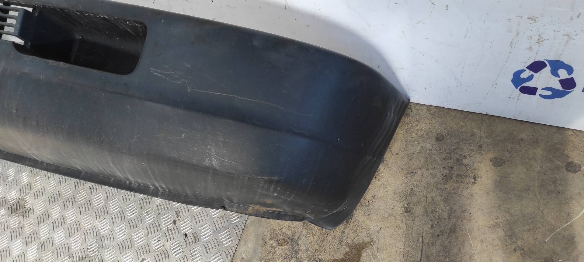 PARAGOLPES DELANTERO VOLKSWAGEN LT CAJA ABIERTA (MOD. 1997) - vista 10