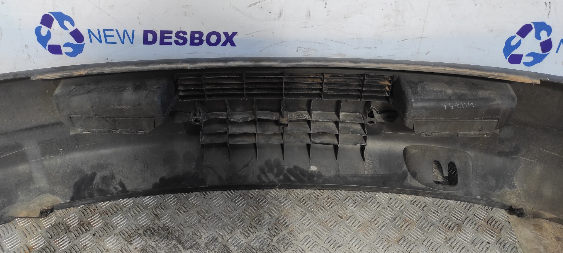 PARAGOLPES DELANTERO VOLKSWAGEN LT CAJA ABIERTA (MOD. 1997) - vista 6