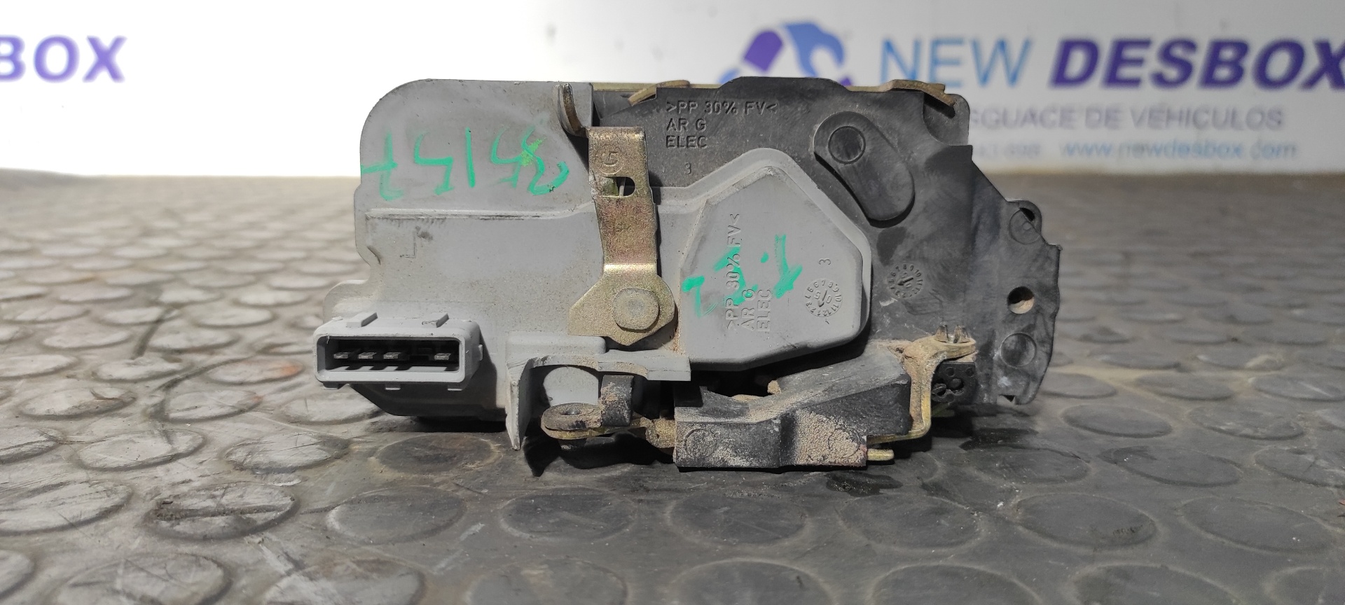 CERRADURA PUERTA TRASERA IZQUIERDA PEUGEOT 206 BERLINA