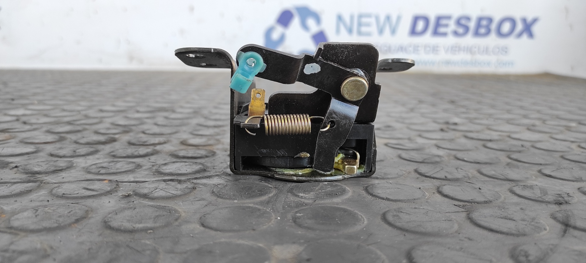 CERRADURA MALETERO / PORTON SSANGYONG REXTON - vista 3