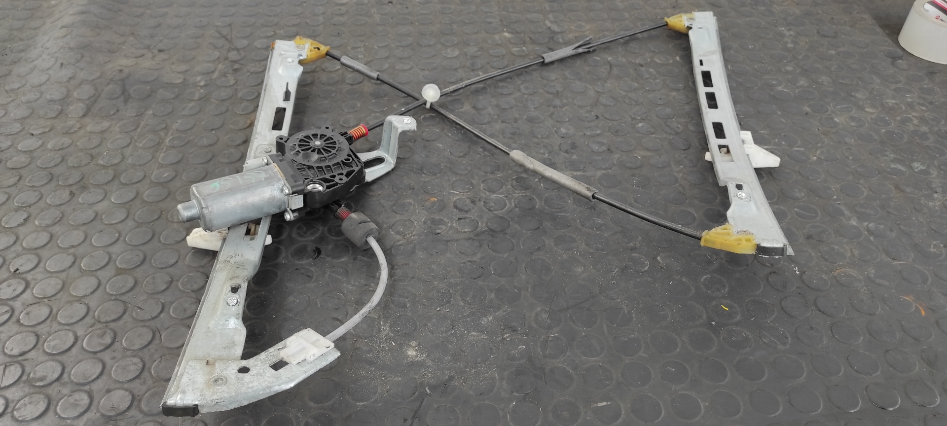 ELEVALUNAS DELANTERO DERECHO PEUGEOT 206 BERLINA