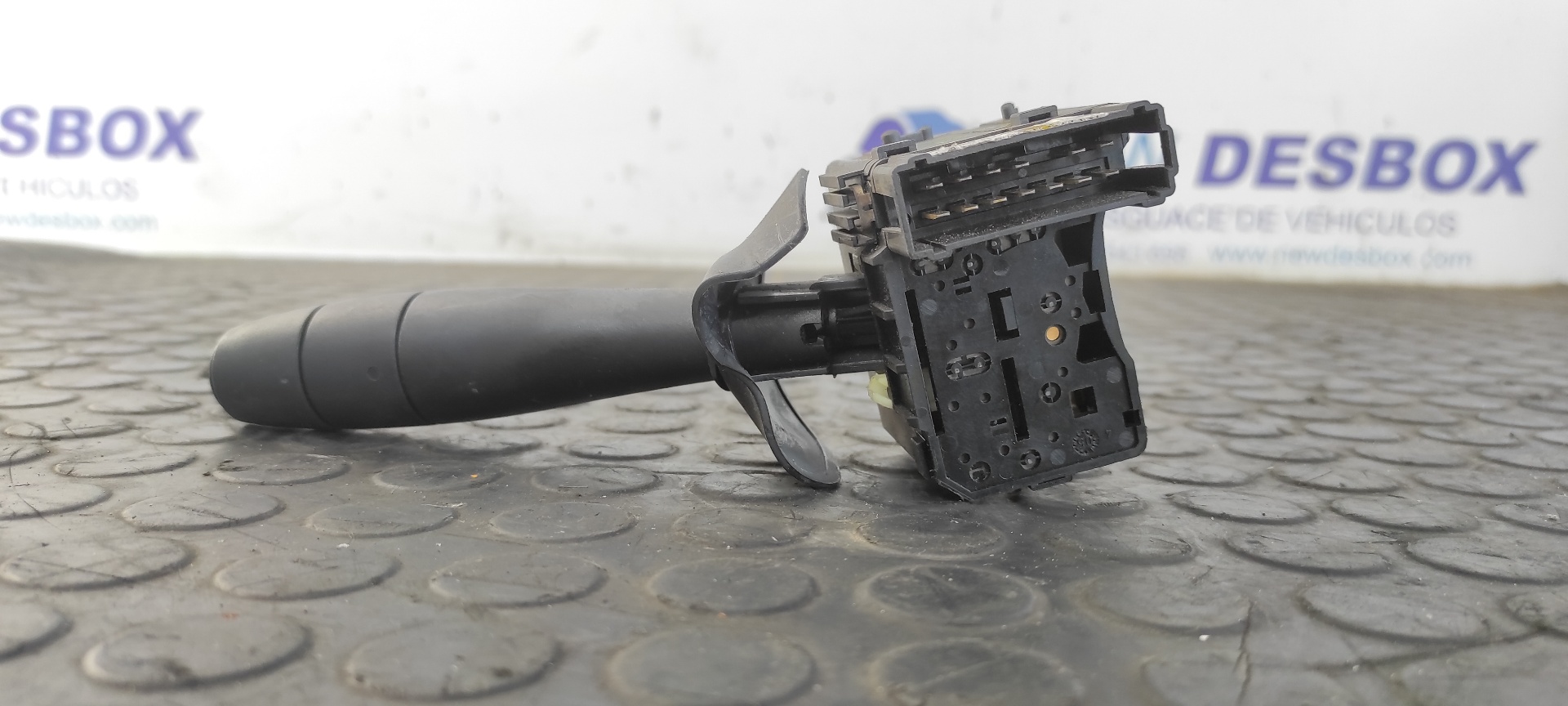 MANDO LIMPIA DACIA LOGAN - vista 3