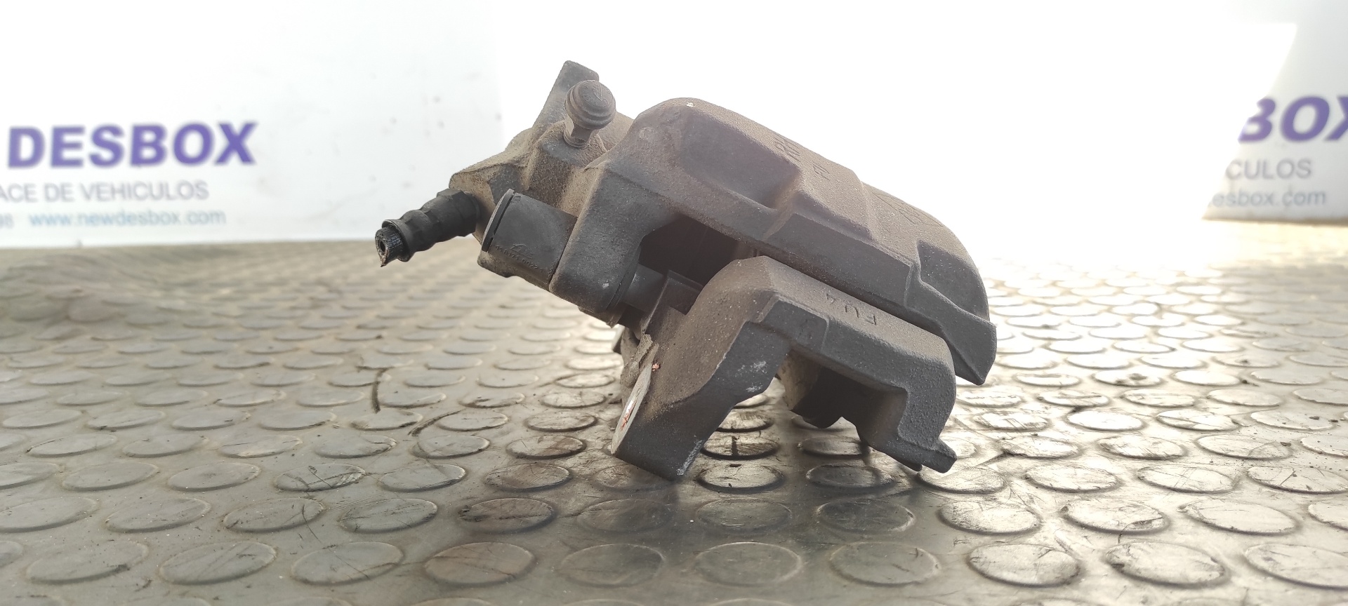 PINZA DE FRENO DELANTERA DERECHA RENAULT MEGANE III BERLINA 5 P - vista 3