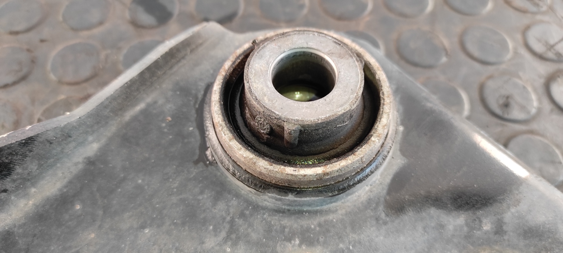 BRAZO IZQUIERDO INFERIOR DELANTERO RENAULT MEGANE III BERLINA 5 P - vista 3