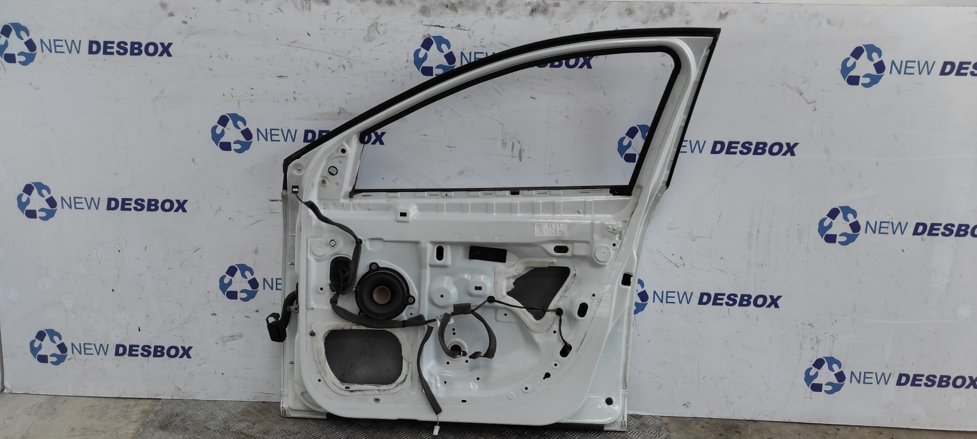 PUERTA DELANTERA DERECHA RENAULT MEGANE III BERLINA 5 P - vista 5