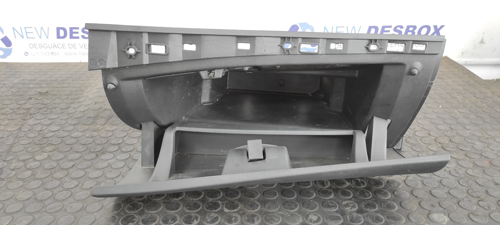 GUANTERA RENAULT MEGANE III BERLINA 5 P - vista 5