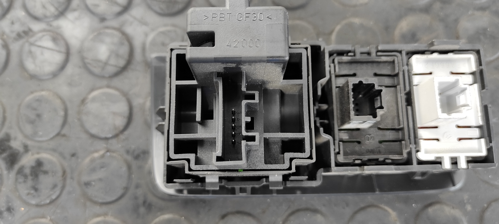 MANDO MULTIFUNCION RENAULT MEGANE III BERLINA 5 P - vista 7