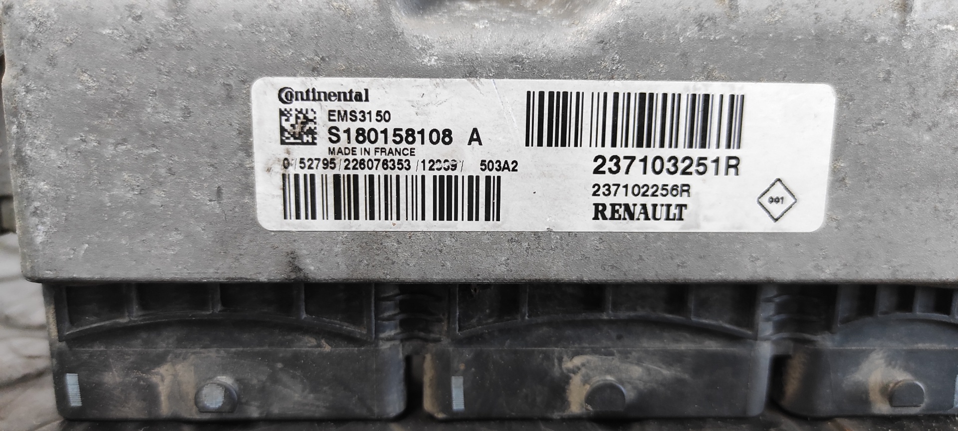 CENTRALITA MOTOR UCE RENAULT MEGANE III BERLINA 5 P - vista 4