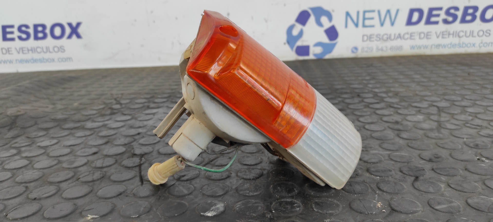 PILOTO DELANTERO DERECHO MITSUBISHI MONTERO (L040) - vista 4