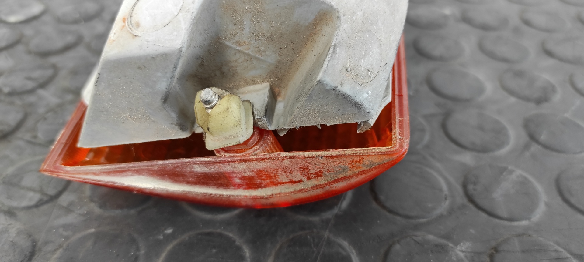 PILOTO DELANTERO IZQUIERDO MITSUBISHI MONTERO (L040) - vista 2