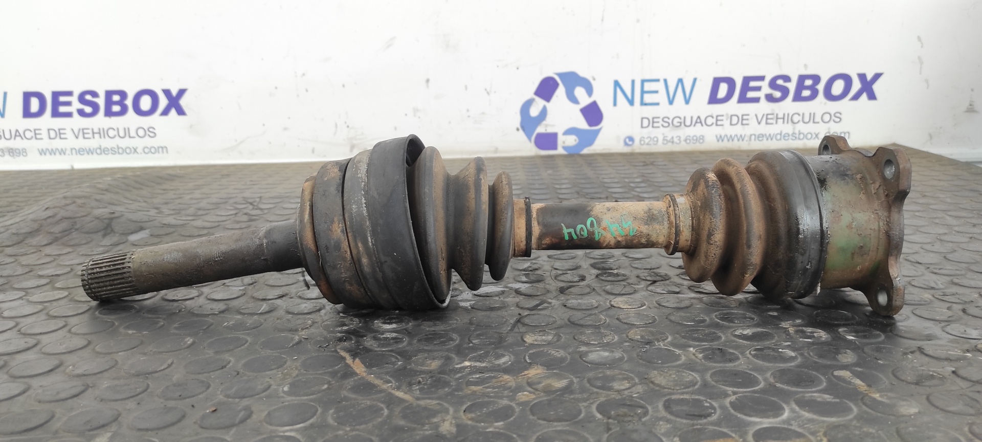 TRANSMISION DELANTERA DERECHA MITSUBISHI MONTERO (L040)