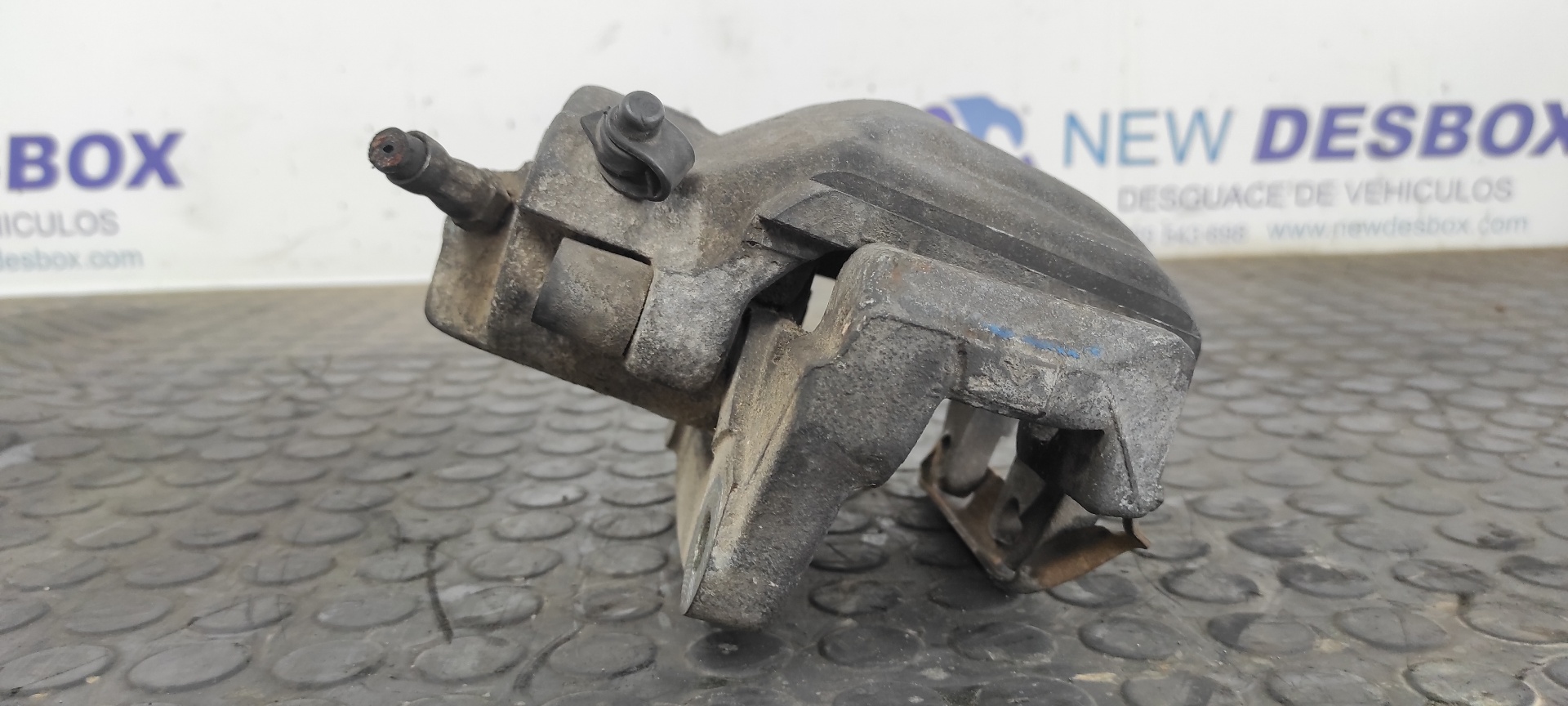 PINZA DE FRENO DELANTERA IZQUIERDA BMW X5 (E53) - vista 4