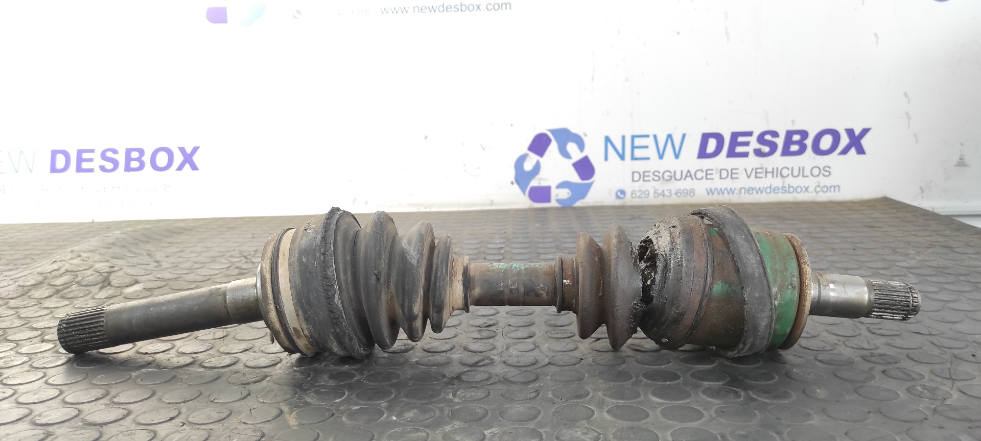 TRANSMISION DELANTERA IZQUIERDA MITSUBISHI MONTERO (L040)