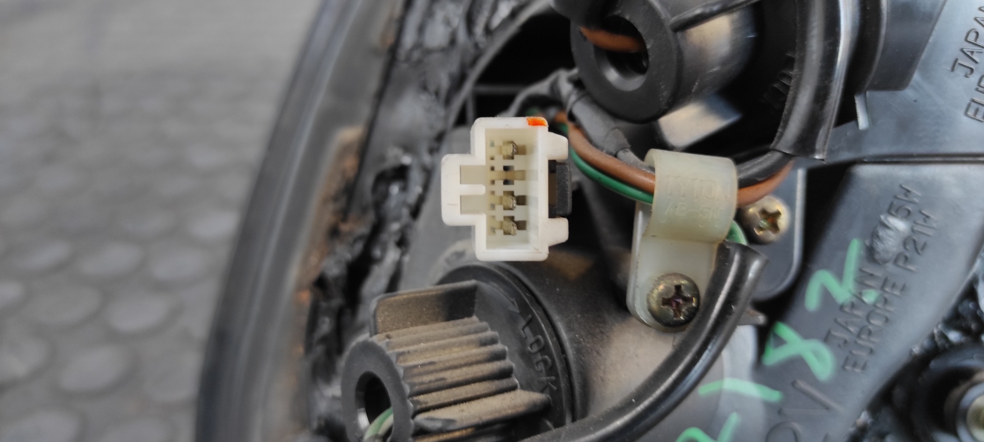 PILOTO PORTON IZQUIERDO NISSAN ALMERA (N15) - vista 2