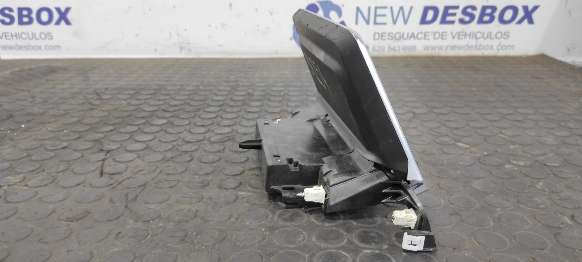 PANTALLA MULTIFUNCION PEUGEOT 3008 - vista 2