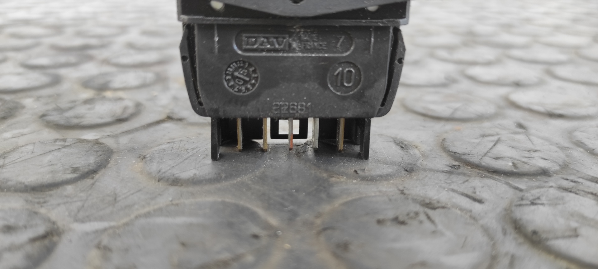 MANDO ELEVALUNAS DELANTERO IZQUIERDO DACIA LOGAN - vista 2