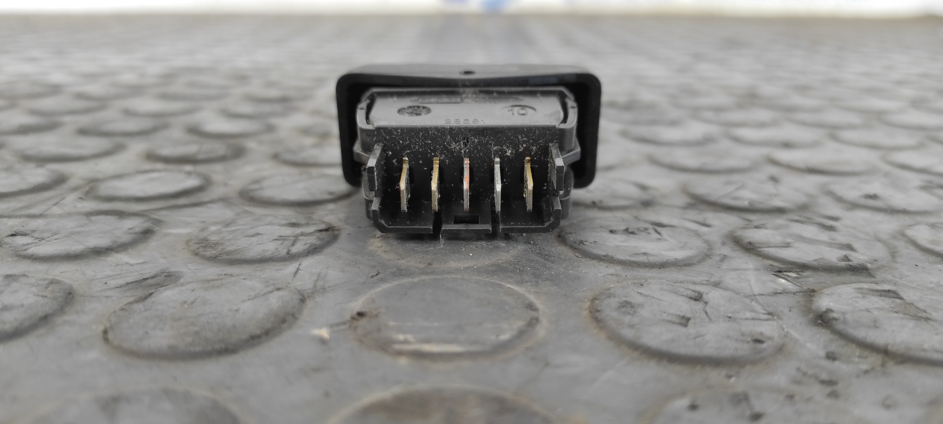 MANDO ELEVALUNAS DELANTERO IZQUIERDO DACIA LOGAN - vista 4