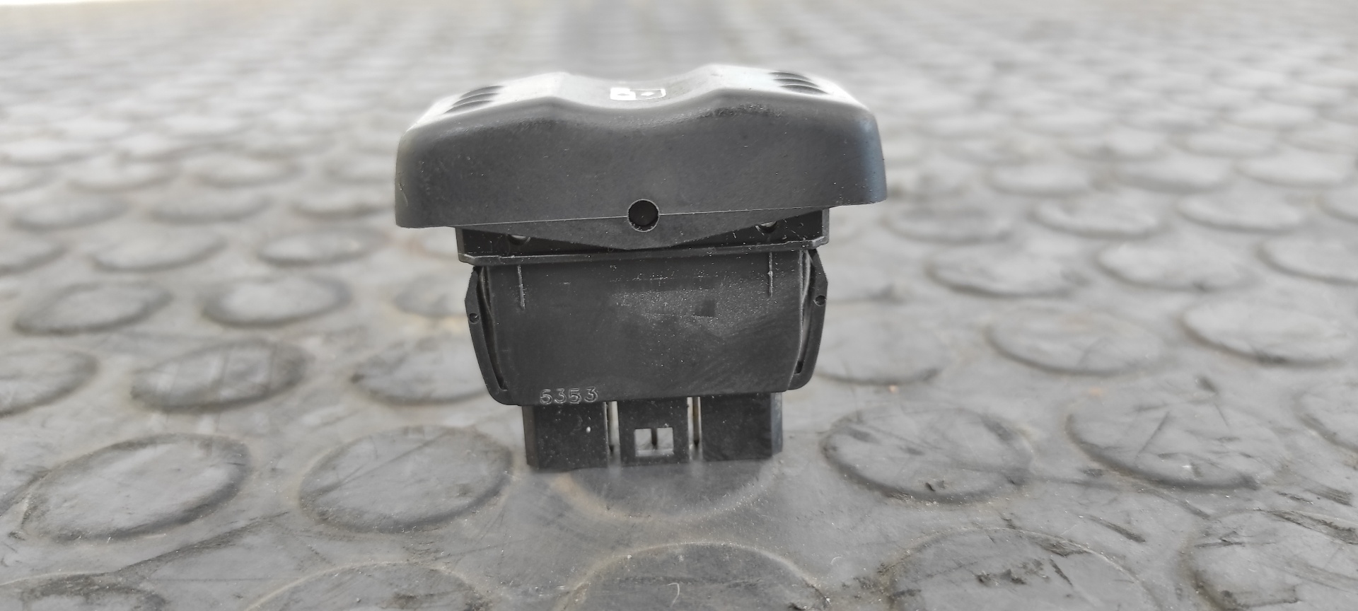 MANDO ELEVALUNAS DELANTERO DERECHO DACIA LOGAN - vista 2