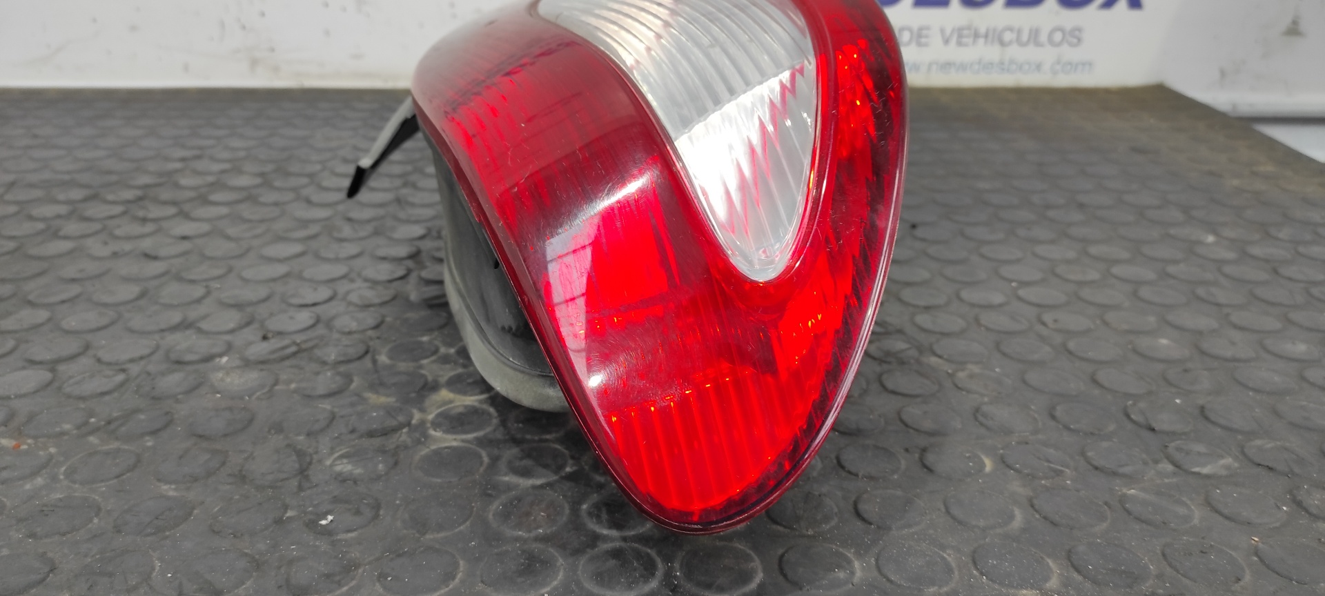 PILOTO TRASERO IZQUIERDO PEUGEOT 406 COUPE (S1/S2) - vista 8