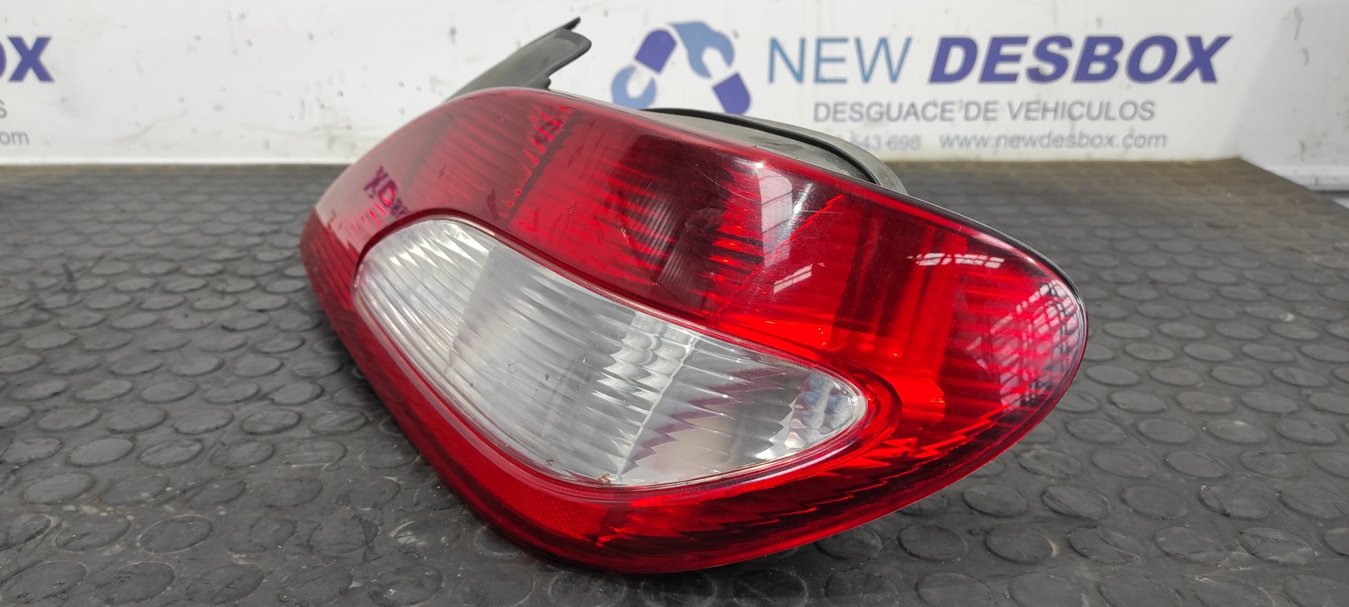 PILOTO TRASERO DERECHO PEUGEOT 406 COUPE (S1/S2) - vista 2