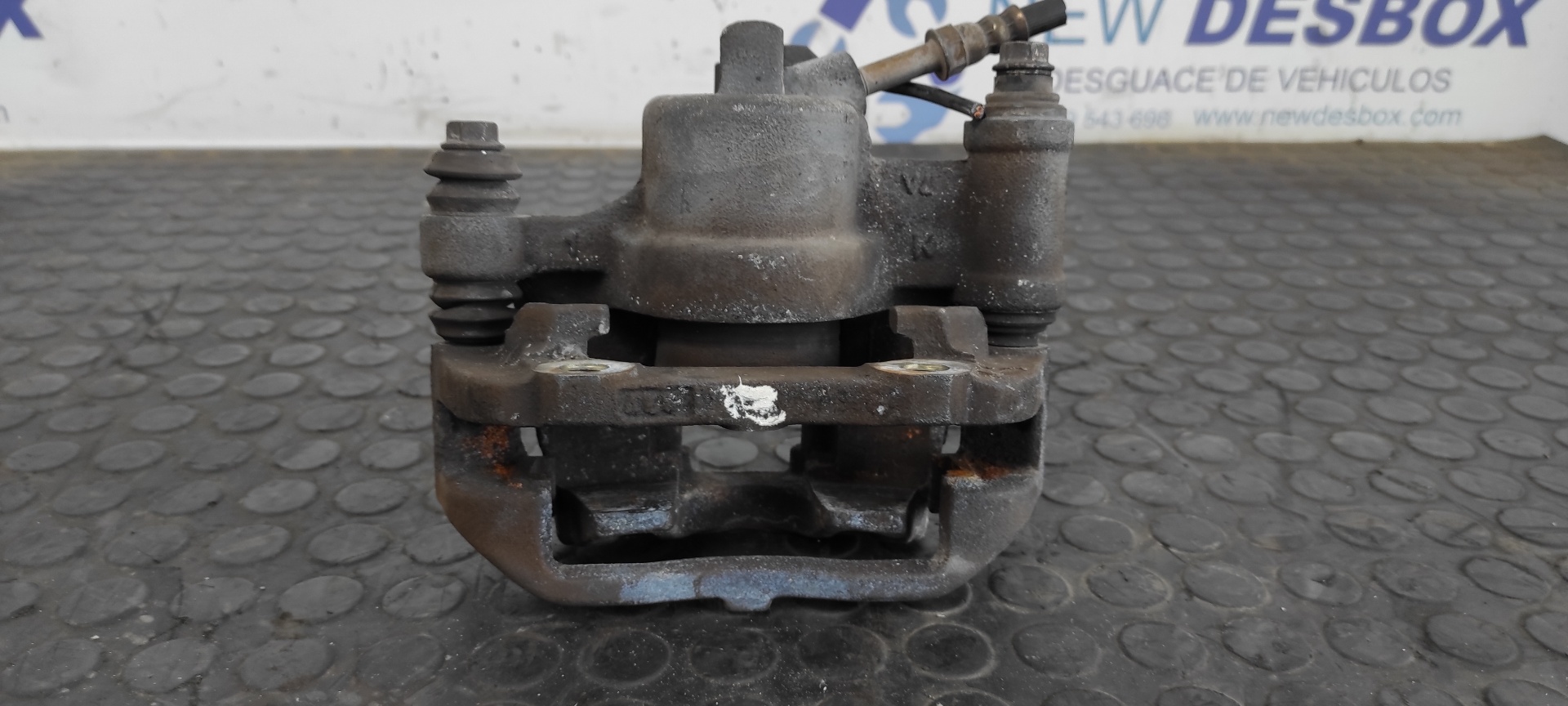 PINZA DE FRENO TRASERA DERECHA VOLKSWAGEN LT CAJA ABIERTA (MOD. 1997) - vista 3