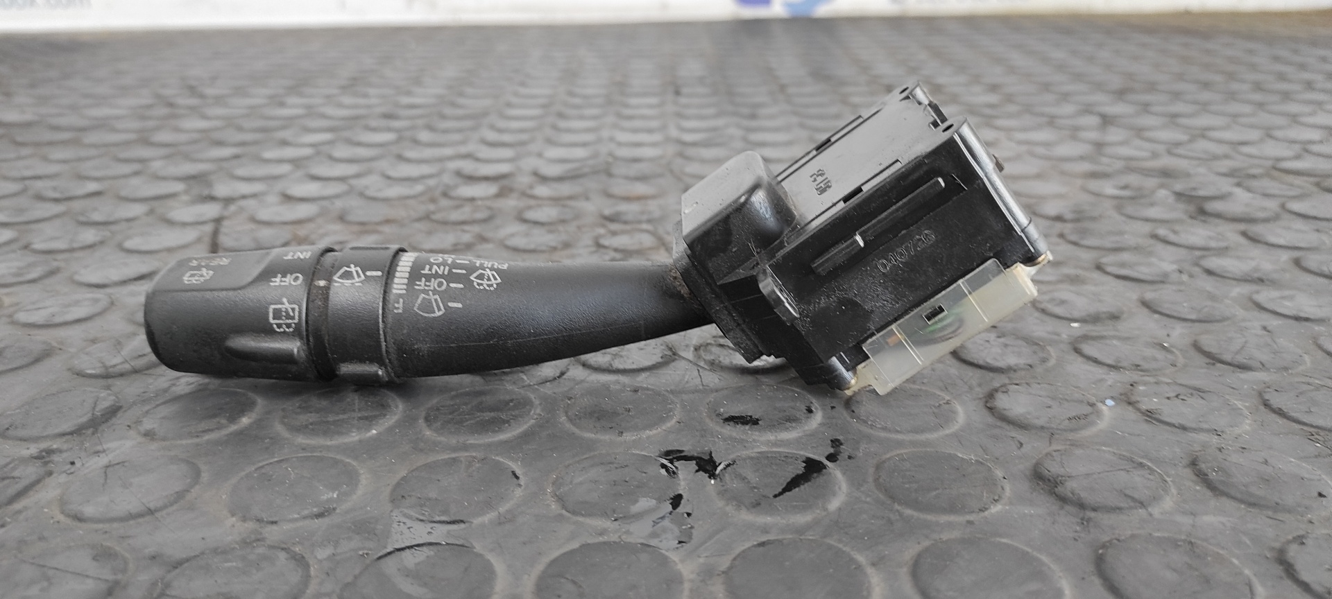 MANDO LIMPIA KIA CERATO - vista 6