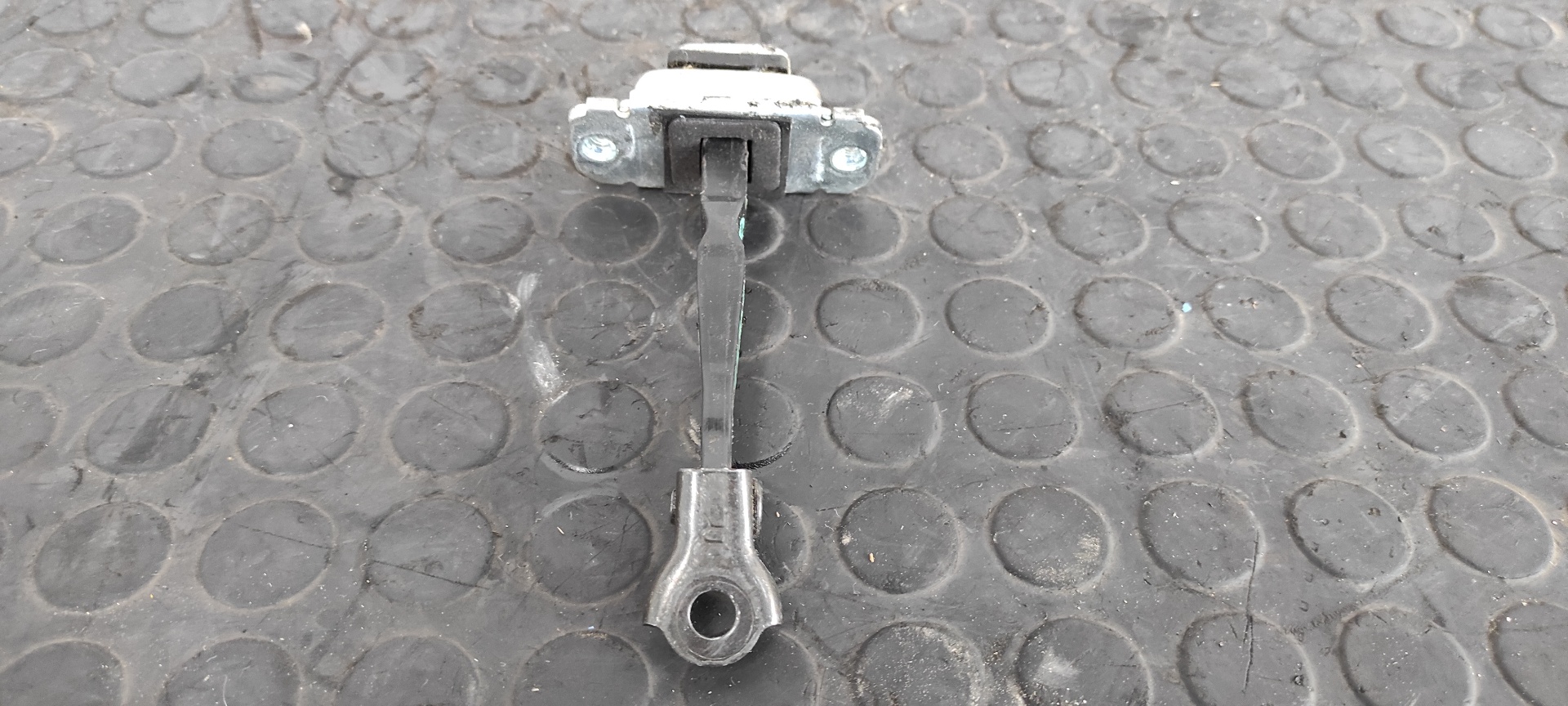 RETENEDOR PUERTA DERECHA HYUNDAI I30 - vista 2