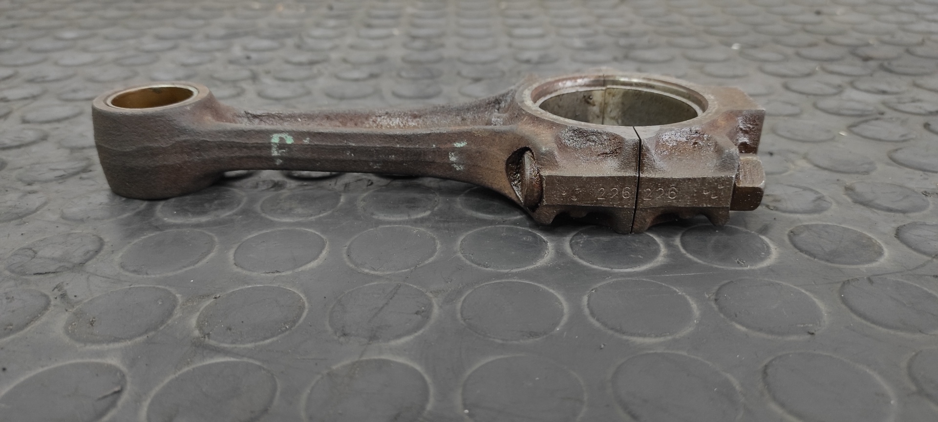 BIELA PORSCHE 924 2.0 - vista 2