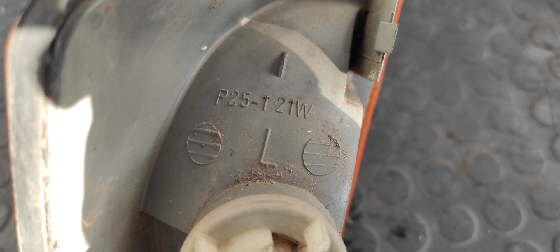 PILOTO DELANTERO IZQUIERDO MERCEDES-BENZ CLASE C (W201) BERLINA - vista 3