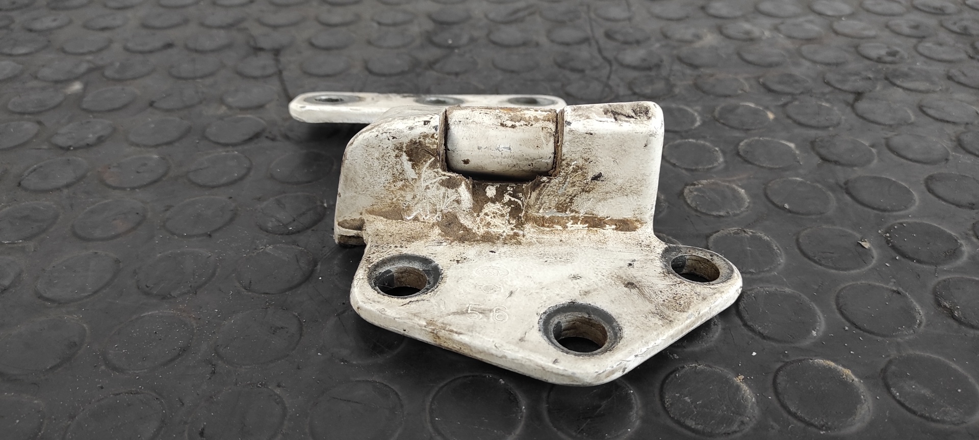 BISAGRAS PUERTA TRASERA DERECHA NISSAN SERENA (C23M) - vista 4