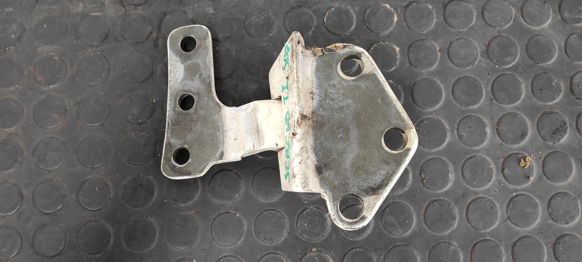 BISAGRAS PUERTA TRASERA DERECHA NISSAN SERENA (C23M) - vista 2