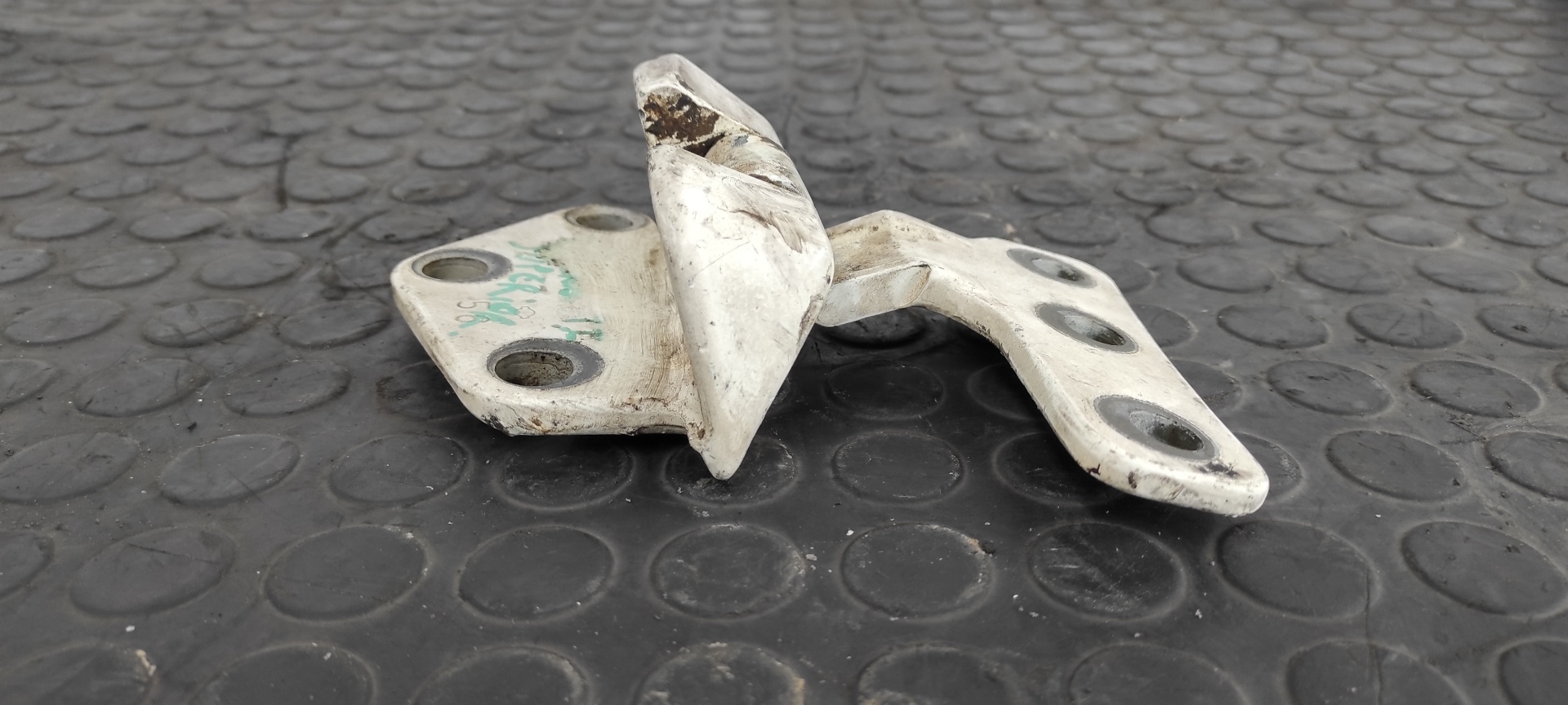 BISAGRAS PUERTA TRASERA IZQUIERDA NISSAN SERENA (C23M) - vista 4