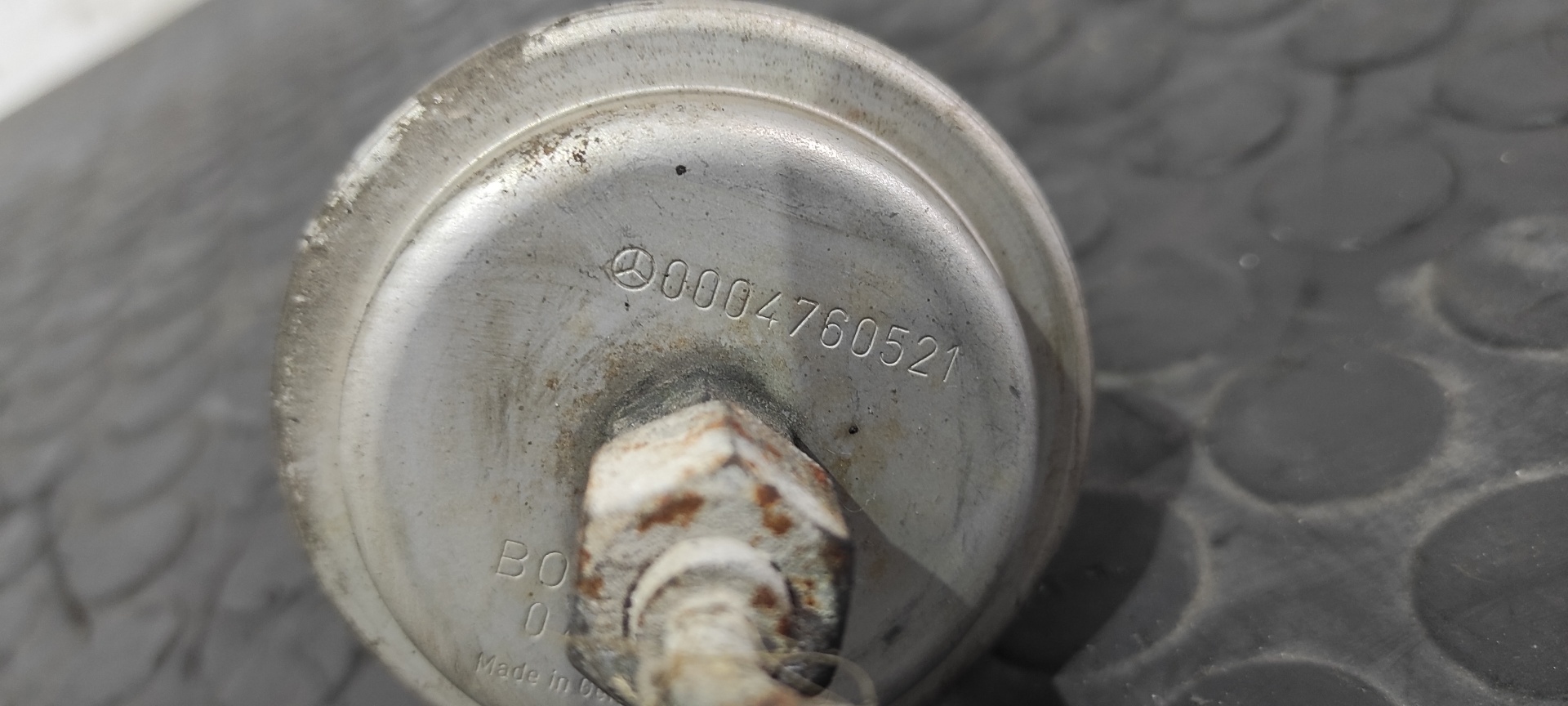 BOMBA COMBUSTIBLE MERCEDES-BENZ CLASE C (W201) BERLINA - vista 4