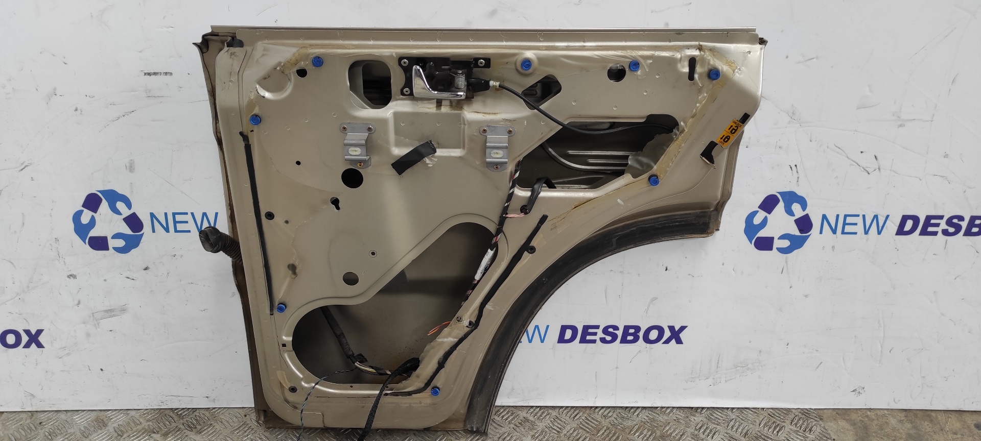 PUERTA TRASERA DERECHA LAND ROVER DISCOVERY (LT) - vista 2