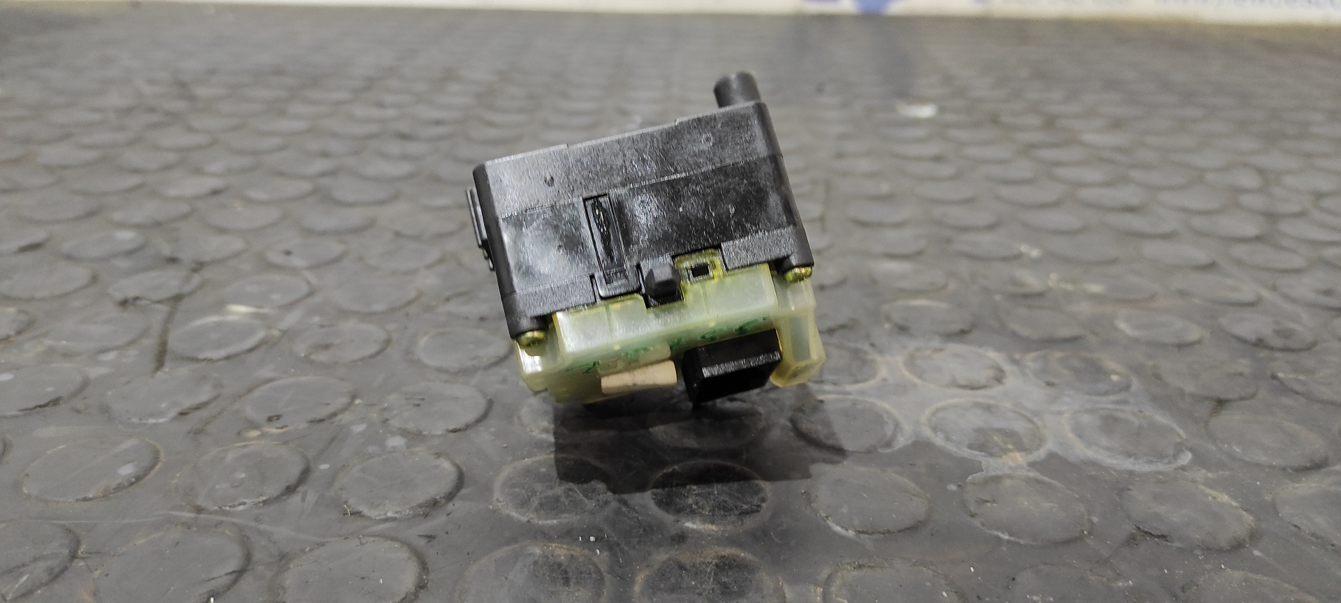 MANDO LIMPIA HYUNDAI I30 - vista 3