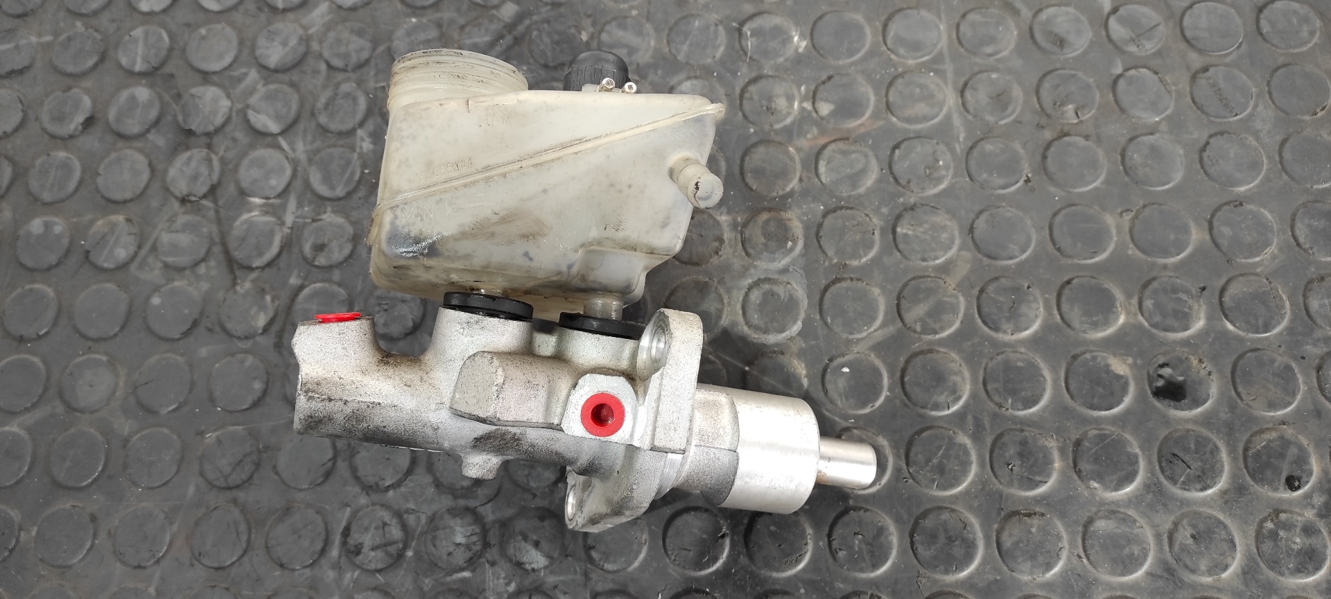 BOMBA FRENO MERCEDES-BENZ CLASE C (W201) BERLINA - vista 3