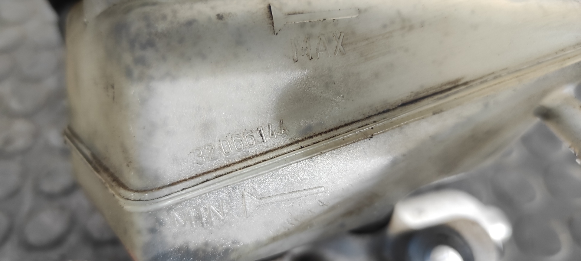 BOMBA FRENO MERCEDES-BENZ CLASE C (W201) BERLINA - vista 5