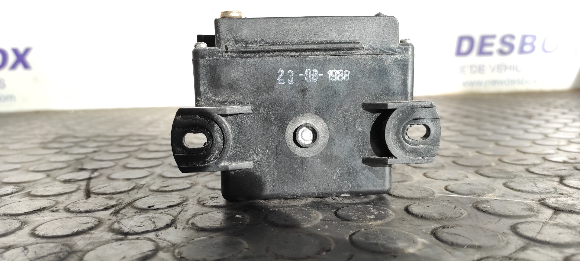 CAJA PRECALENTAMIENTO MERCEDES-BENZ CLASE C (W201) BERLINA - vista 3