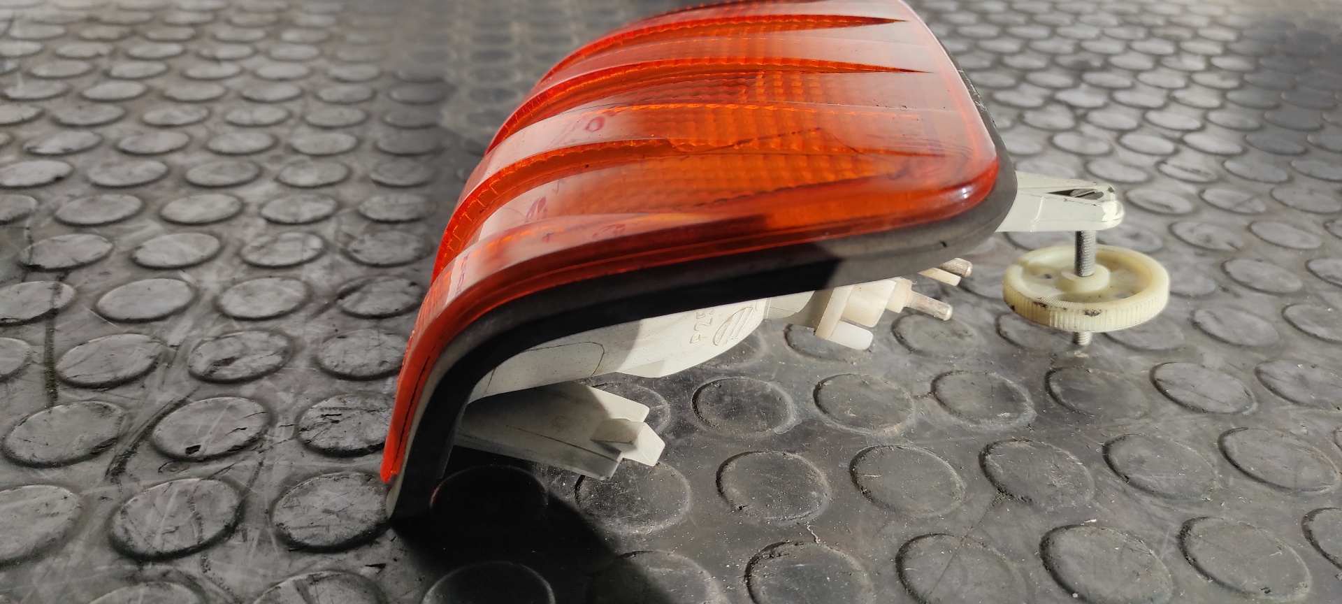 PILOTO DELANTERO DERECHO MERCEDES-BENZ CLASE C (W201) BERLINA - vista 3