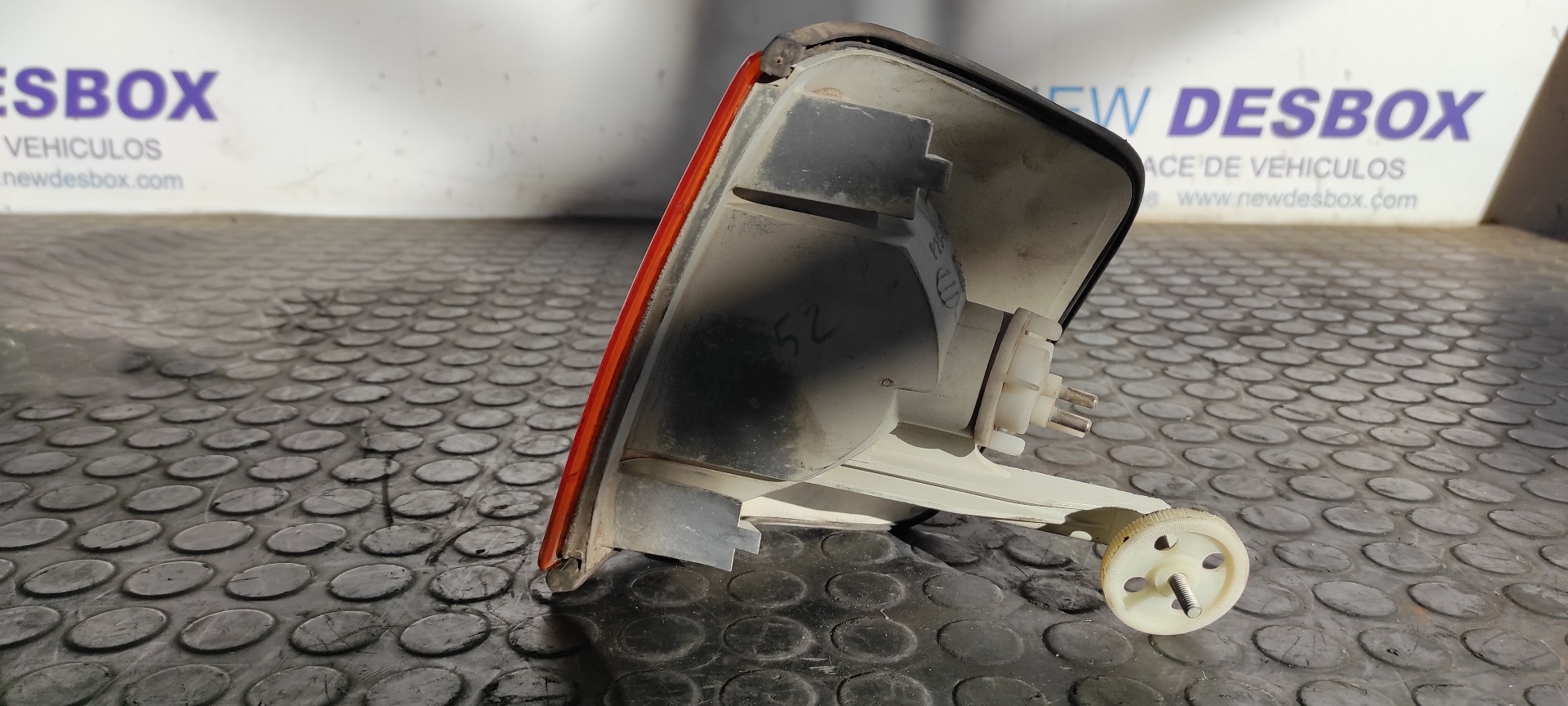 PILOTO DELANTERO DERECHO MERCEDES-BENZ CLASE C (W201) BERLINA - vista 5