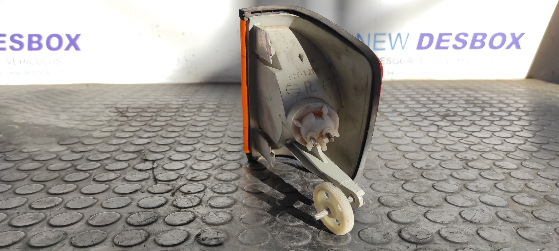 PILOTO DELANTERO DERECHO MERCEDES-BENZ CLASE C (W201) BERLINA - vista 9