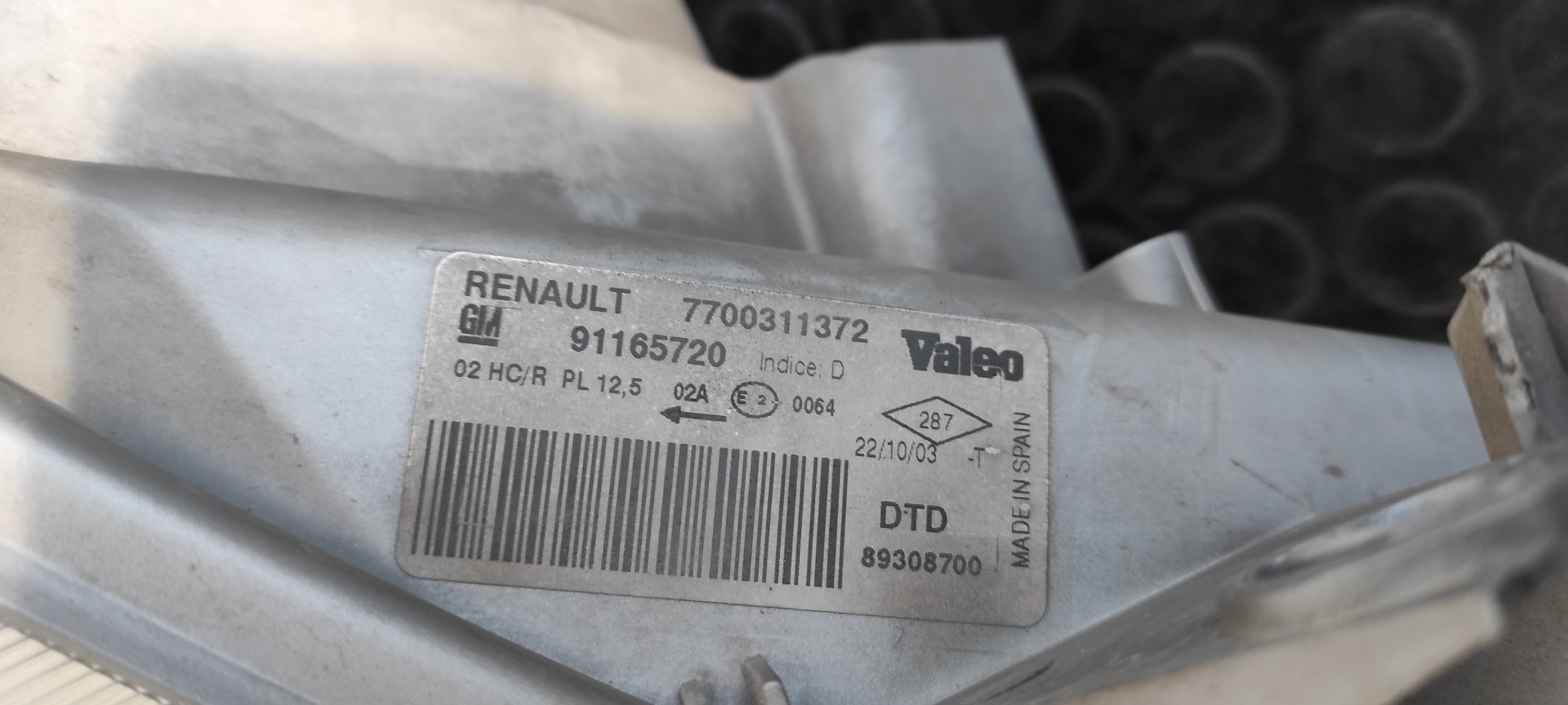 FARO DERECHO RENAULT TRAFIC CAJA CERRADA (AB 4.01) - vista 5