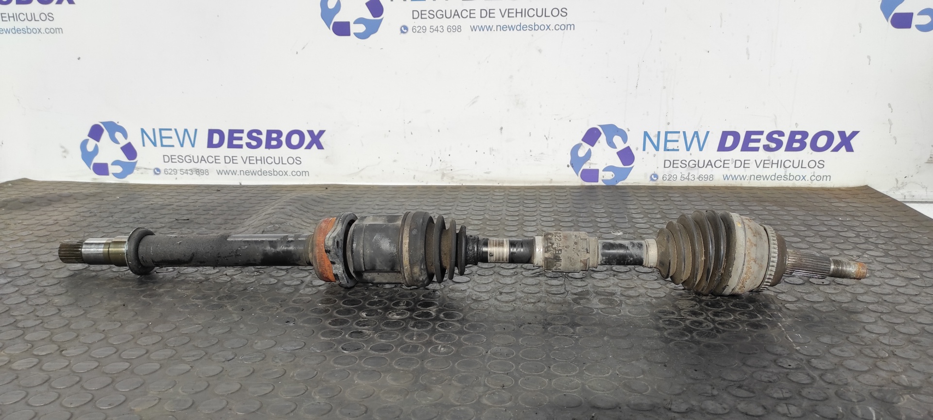 TRANSMISION DELANTERA DERECHA TOYOTA AVENSIS BERLINA (T25)