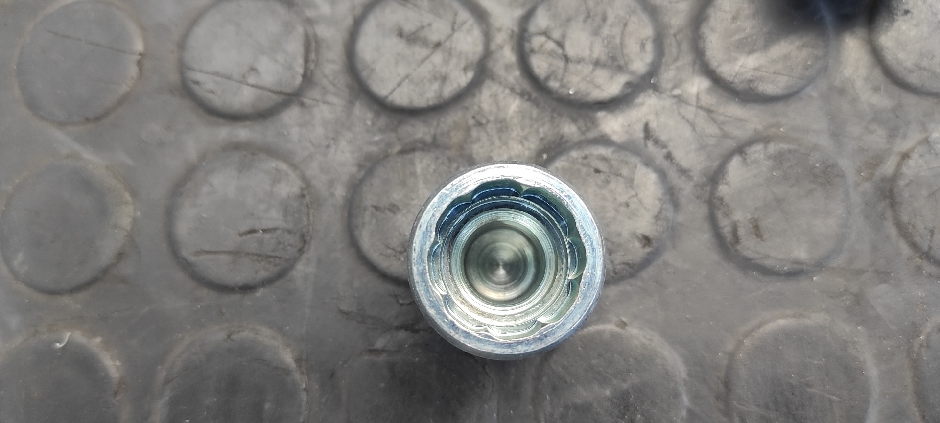 NO IDENTIFICADO SSANGYONG KORANDO - vista 2