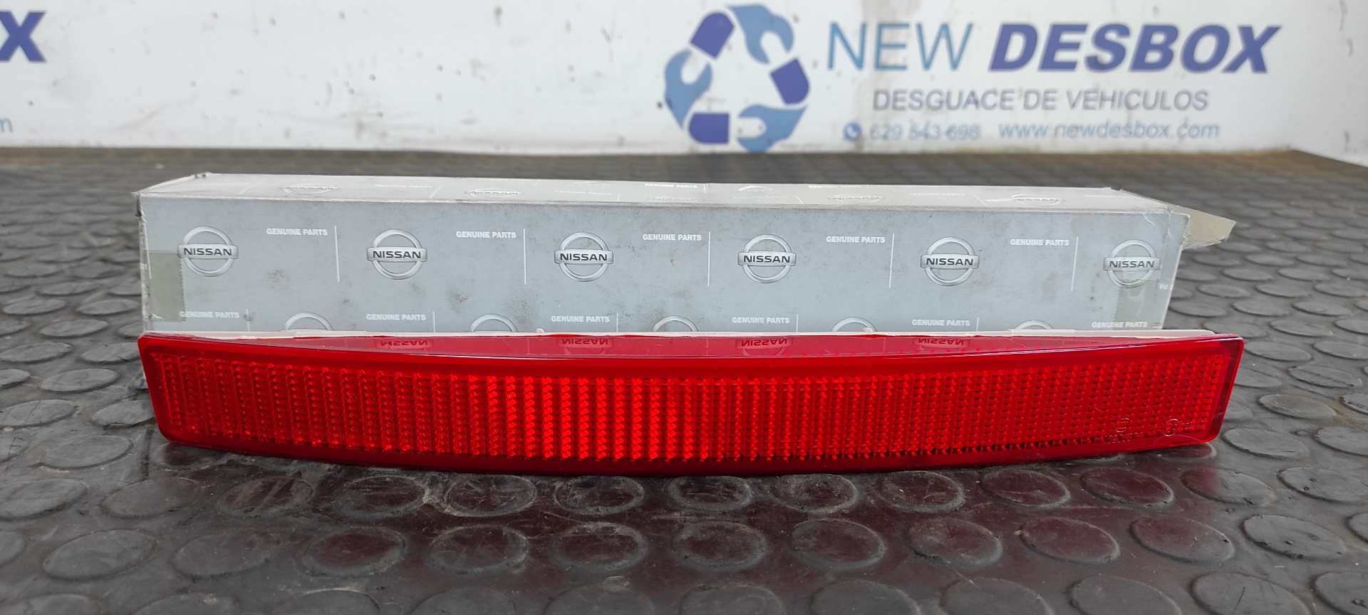 PILOTO TRASERO IZQUIERDO PARAGOLPES INFINITI FX 3.5