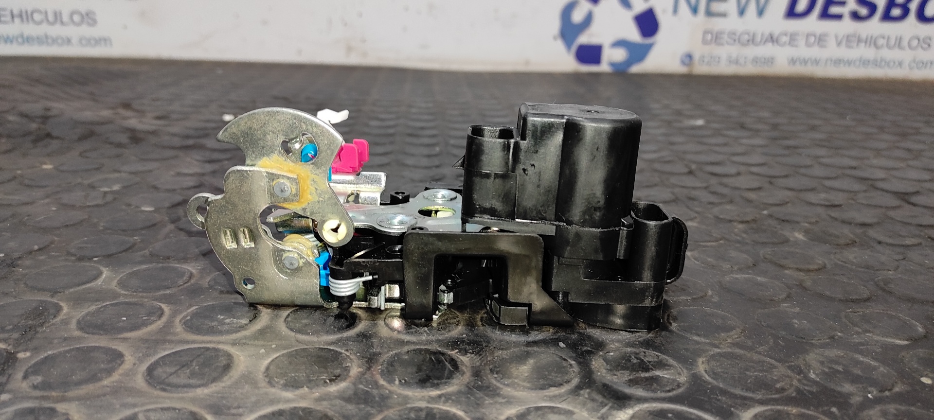 CERRADURA PUERTA DELANTERA DERECHA SSANGYONG REXTON 2.7 - vista 5