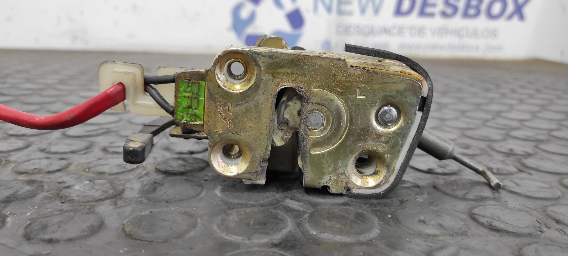 CERRADURA PUERTA TRASERA IZQUIERDA TATA GRAND SAFARI - vista 2